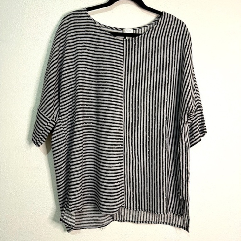 Spense Black and White Boxy Tunic Top. Sz L.